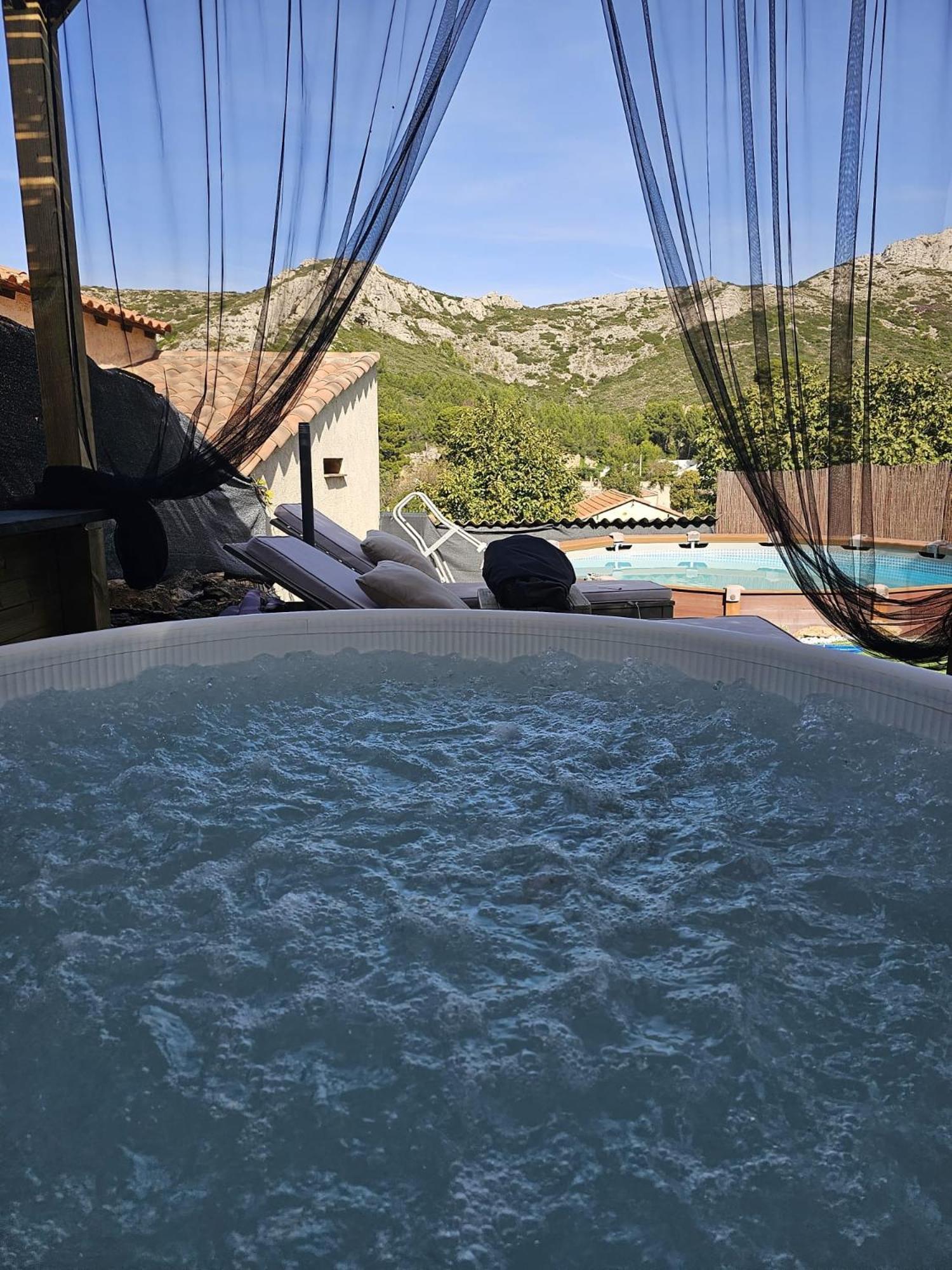 マルセイユLe Nid Des Calanques Et Son Jacuzziアパートメント エクステリア 写真